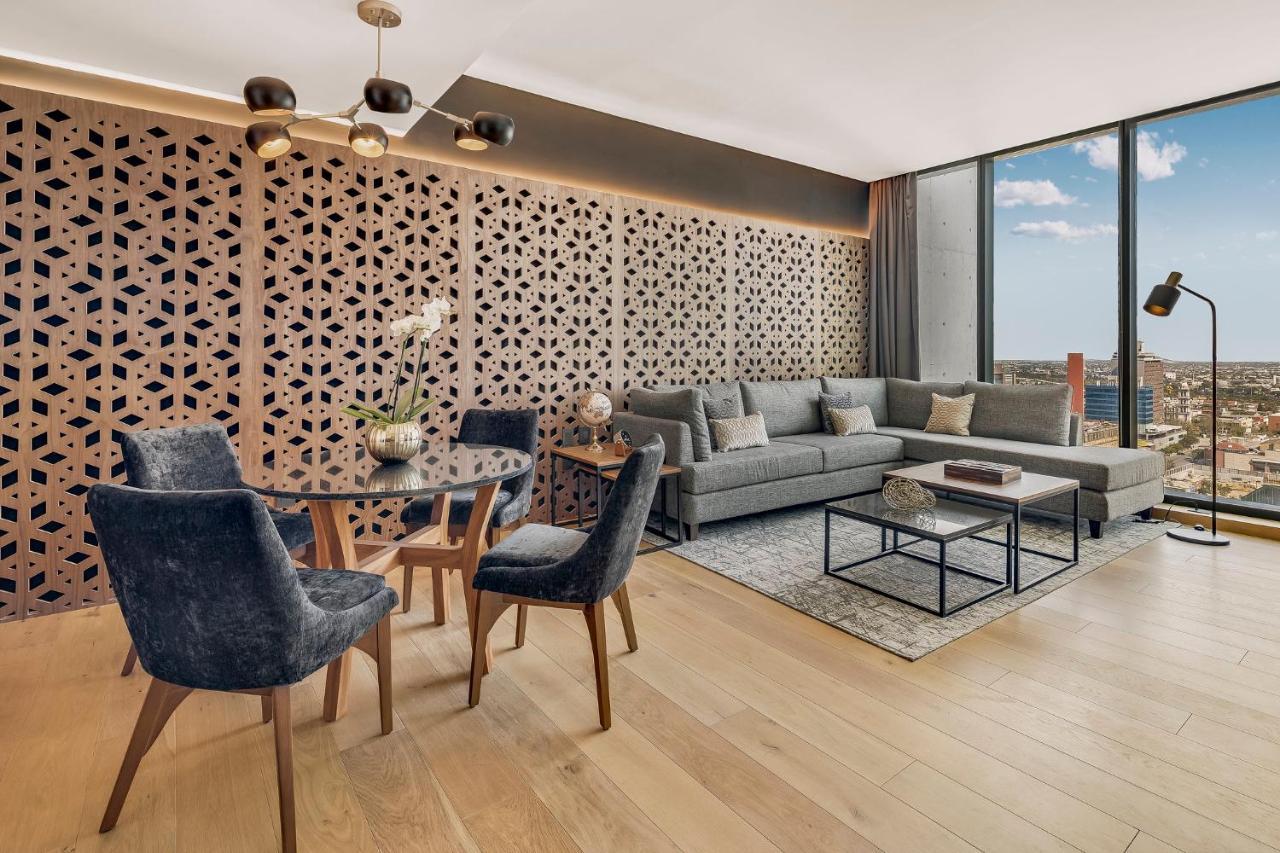 Fiesta Americana Monterrey Pabellon M. Eksteriør bilde Interior of a typical apartment